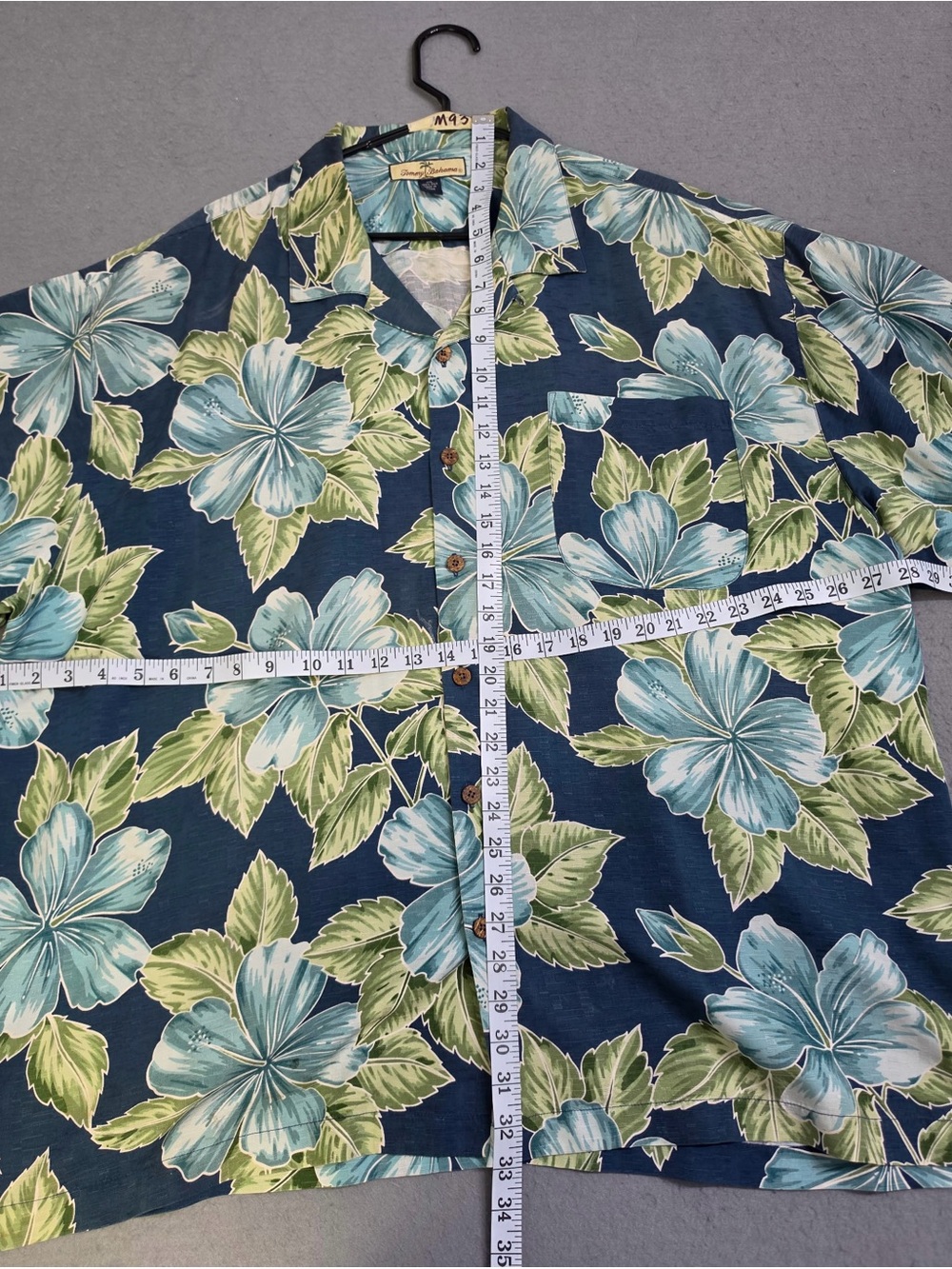 Tommy Bahama Tropical Shirt Bundle – 2 Men’s XXL Shirts $20 - Picture 4 of 6